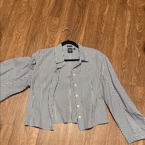 GAP Monochrome Striped Shirt with big Sleeves